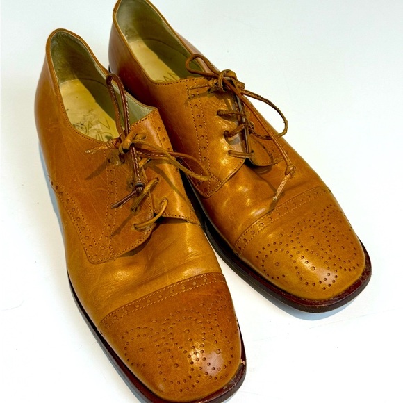 Joan & Davids Leather Oxford Shoes Made in Italy Size 8 vintage - Picture 1 of 11